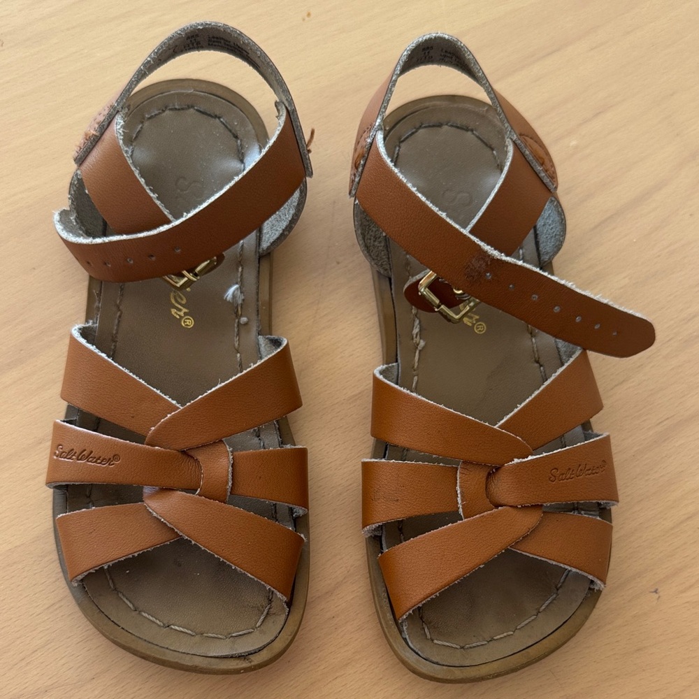 Kids tan Sandals / saltWater /  11